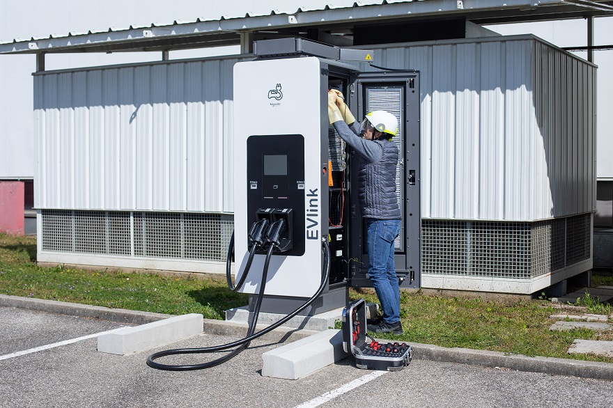 Borne de recharge professionnelle